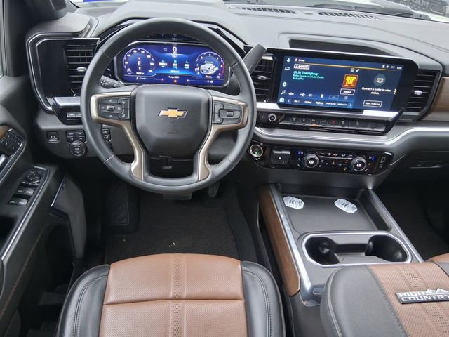 Used 2024 Chevrolet Silverado 2500 High Country w/ Technology Package AWD/4WD image 8