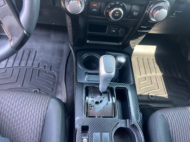 Used 2022 Toyota 4Runner TRD Off-Road AWD/4WD image 11