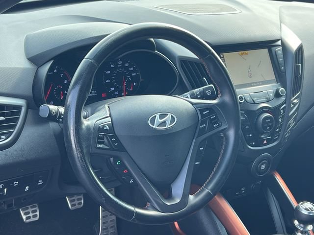 Used 2016 Hyundai Veloster Turbo w/ Option Group 04 FWD image 17
