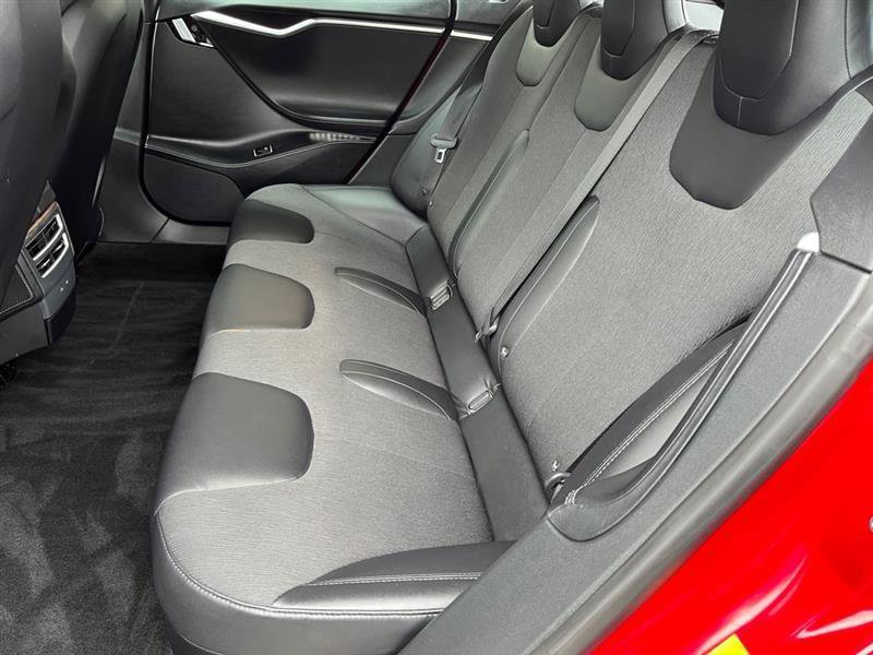 Used 2016 Tesla Model S 90D image 17