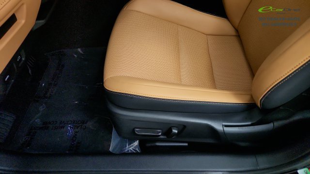 Used 2026 Lexus IS 350 F Sport w/ Accessory Package Z1 RWD image 53