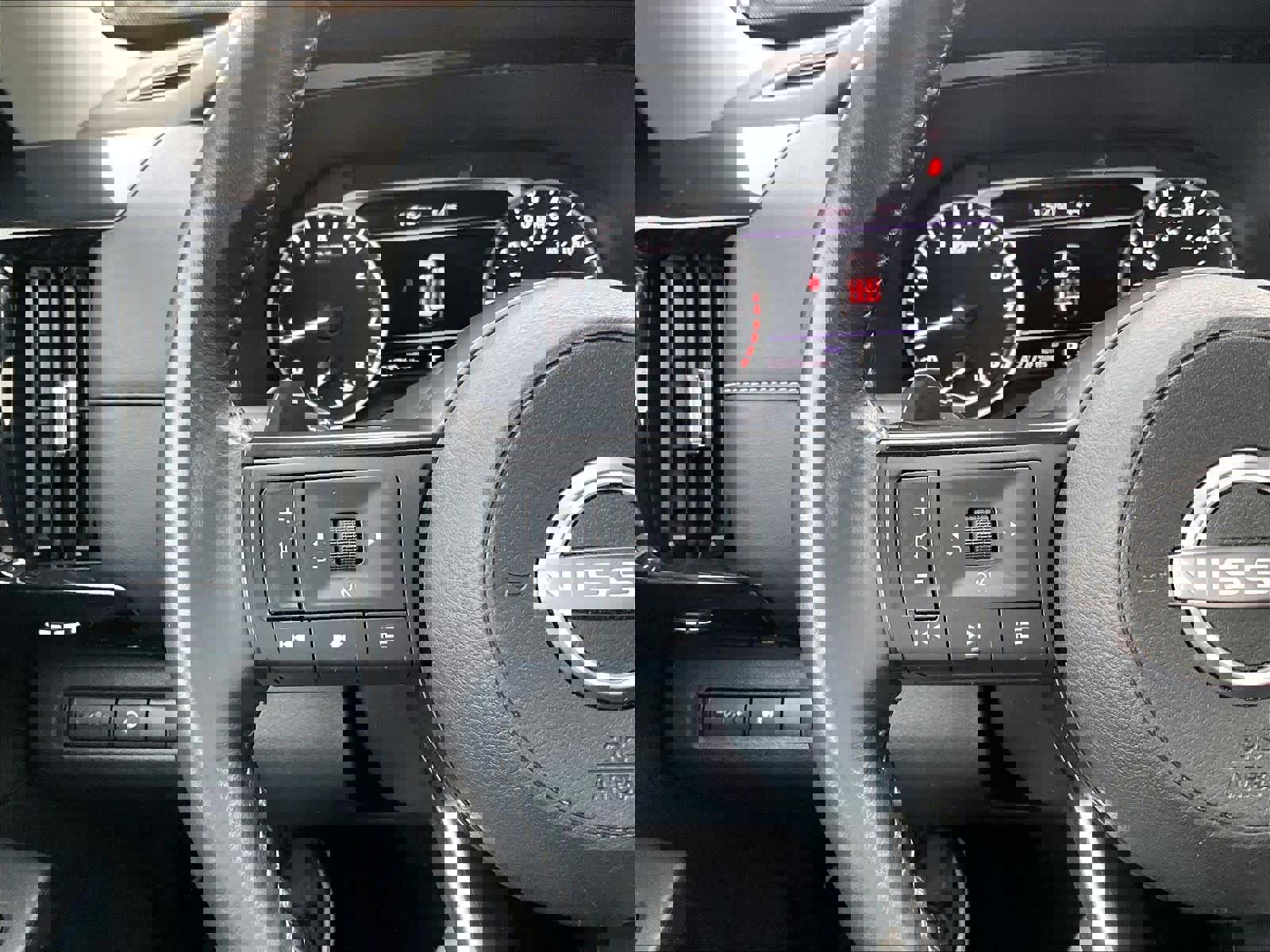 Certified 2024 Nissan Pathfinder SV image 23