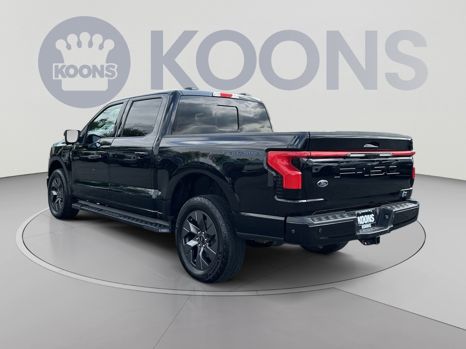 Used 2023 Ford F150 Lightning Lariat w/ Equipment Group 511A High AWD/4WD image 8