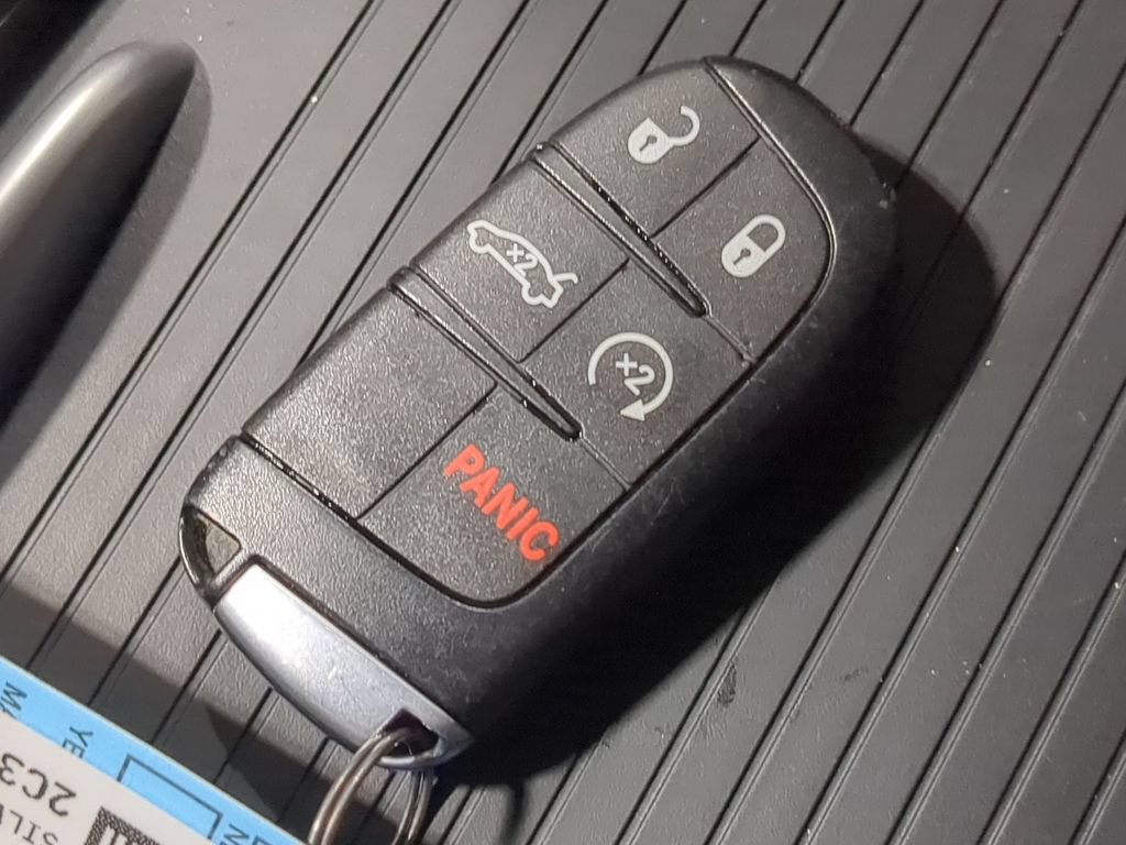 Used 2018 Chrysler 300 S w/ 300S Premium Group AWD/4WD image 38