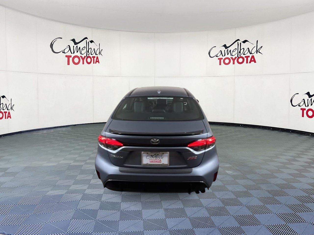 Used 2024 Toyota Corolla XSE FWD image 9