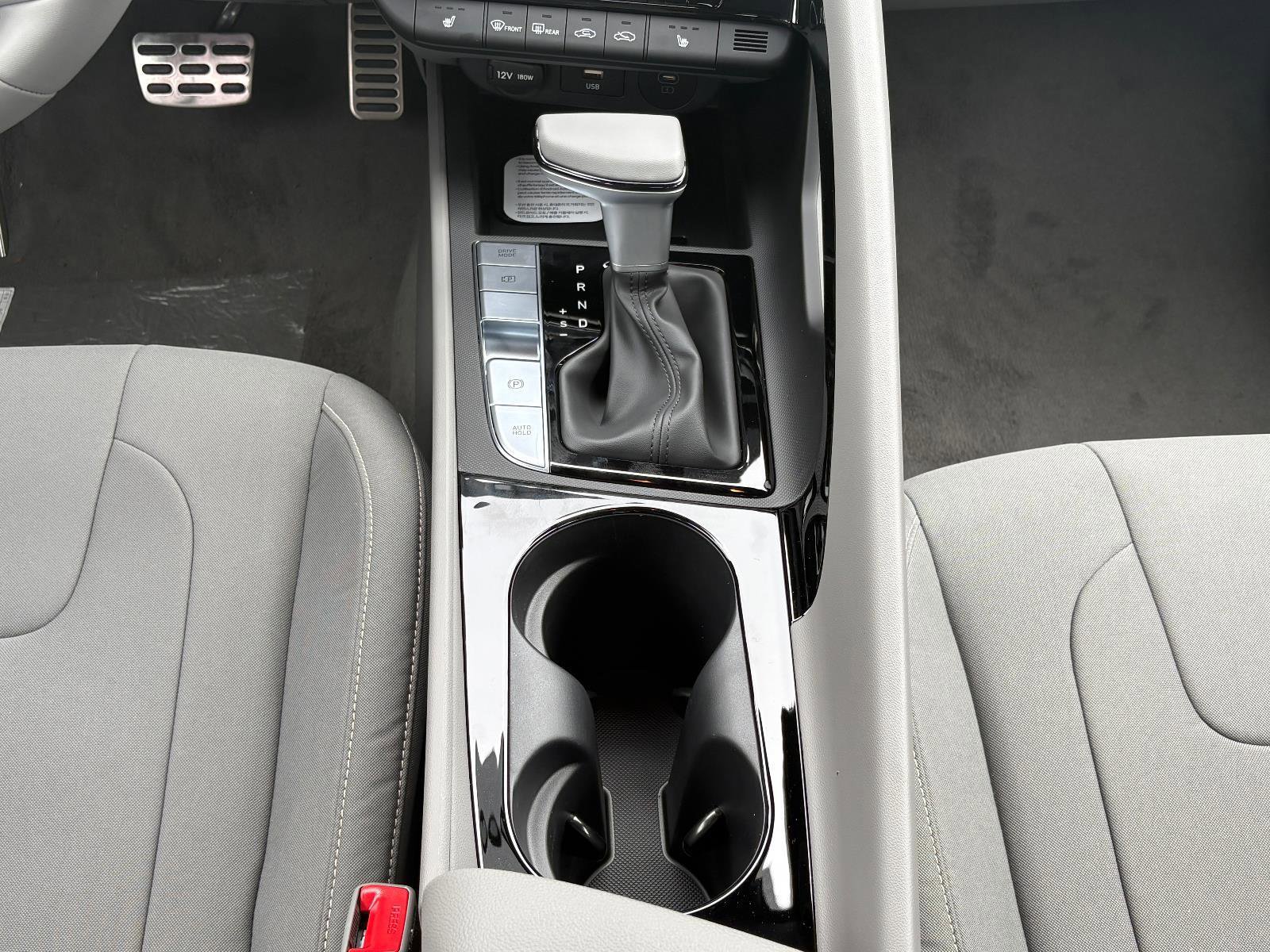 New 2025 Hyundai Elantra Sport FWD image 21