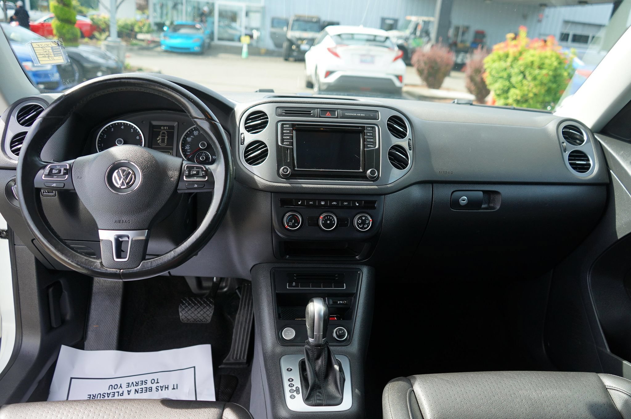 Used 2017 Volkswagen Tiguan S FWD image 15
