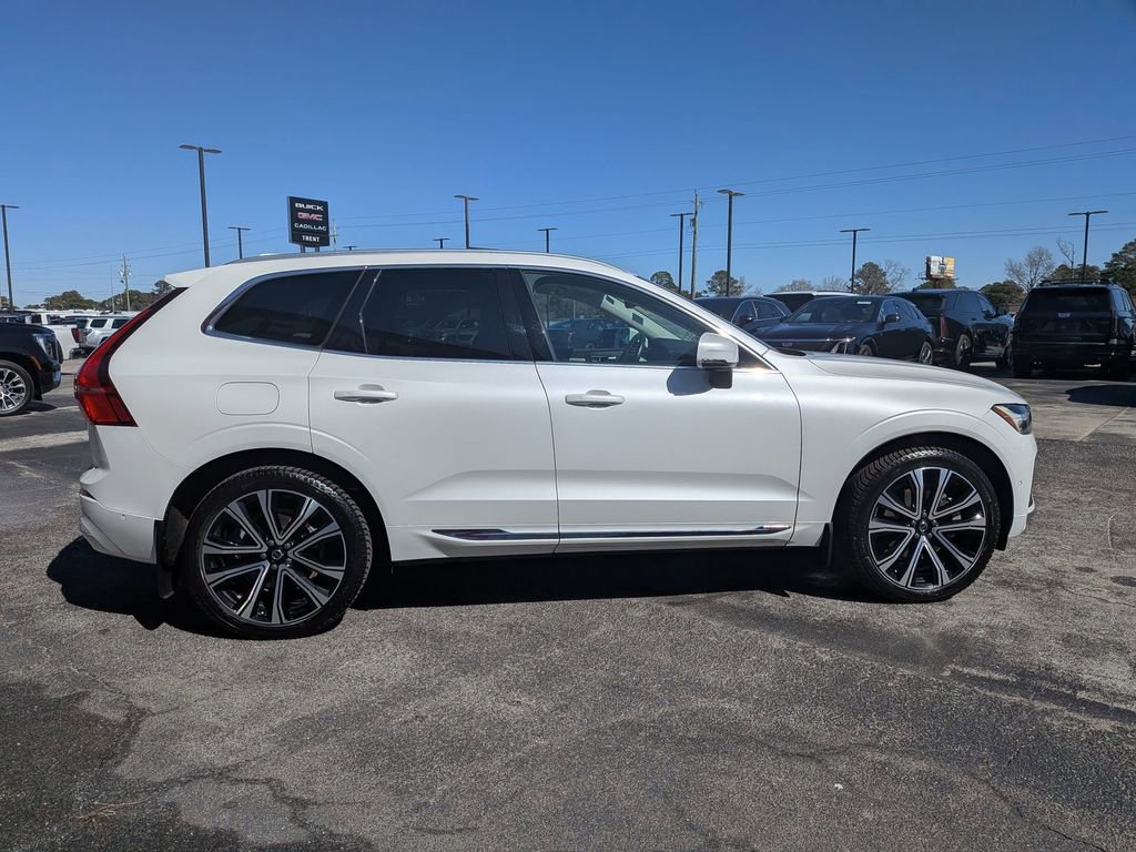 Used 2023 Volvo XC60 B6 Ultimate w/ Climate Package image 6