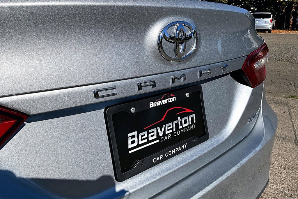 Used 2018 Toyota Camry LE FWD image 33