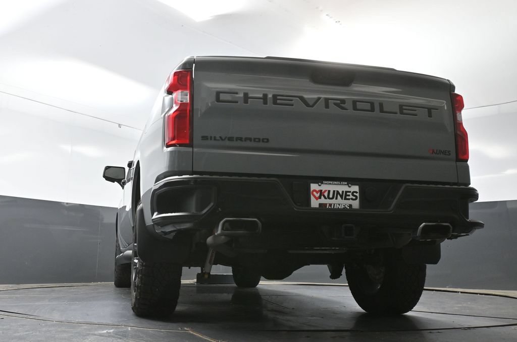 Used 2024 Chevrolet Silverado 1500 LT Trail Boss w/ LT Trail Boss Premium Package AWD/4WD image 56