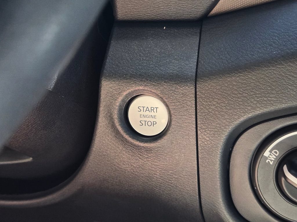 Used 2022 Nissan Frontier SV AWD/4WD image 34
