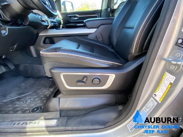 Used 2022 RAM 1500 Laramie AWD/4WD image 32