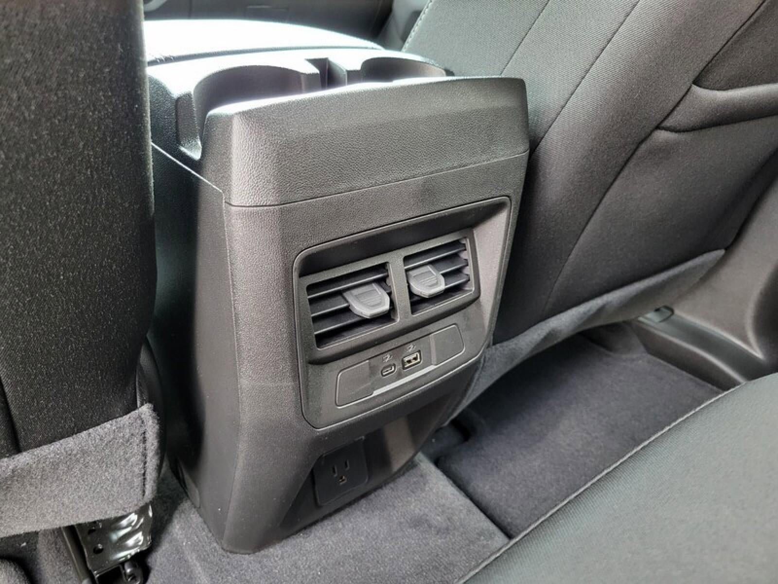 New 2026 GMC Canyon Elevation w/ Convenience Package RWD image 28