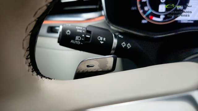 Used 2025 Jaguar F-PACE R-Dynamic S AWD/4WD image 64