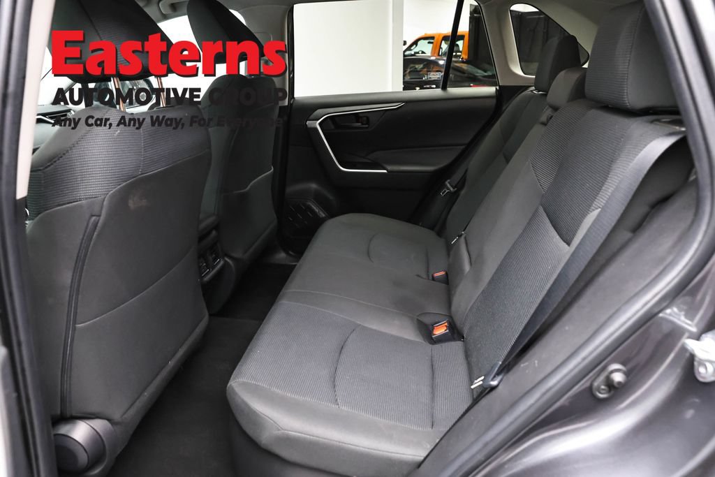 Used 2023 Toyota RAV4 LE AWD/4WD image 21