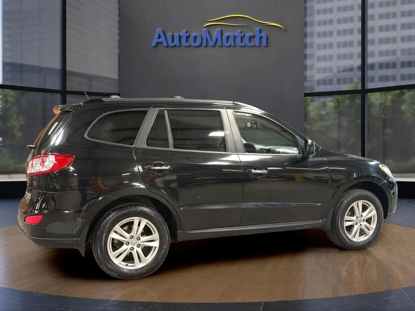 Used 2011 Hyundai Santa Fe Limited w/ Navigation Pkg 4 image 11