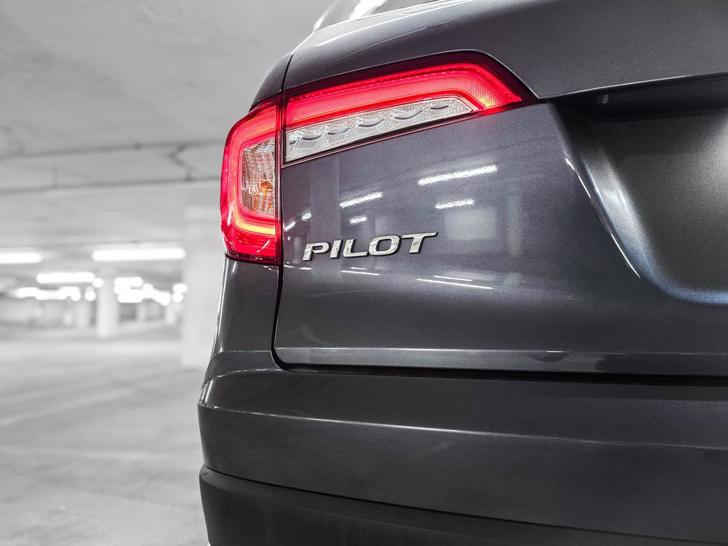 Used 2022 Honda Pilot Touring image 10