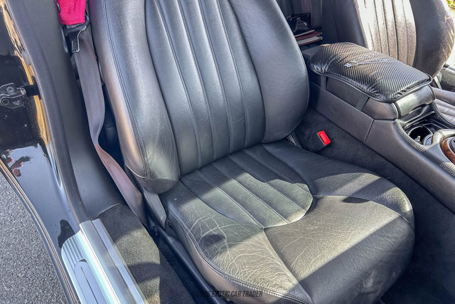 Used 1998 Jaguar XK8 Coupe image 32