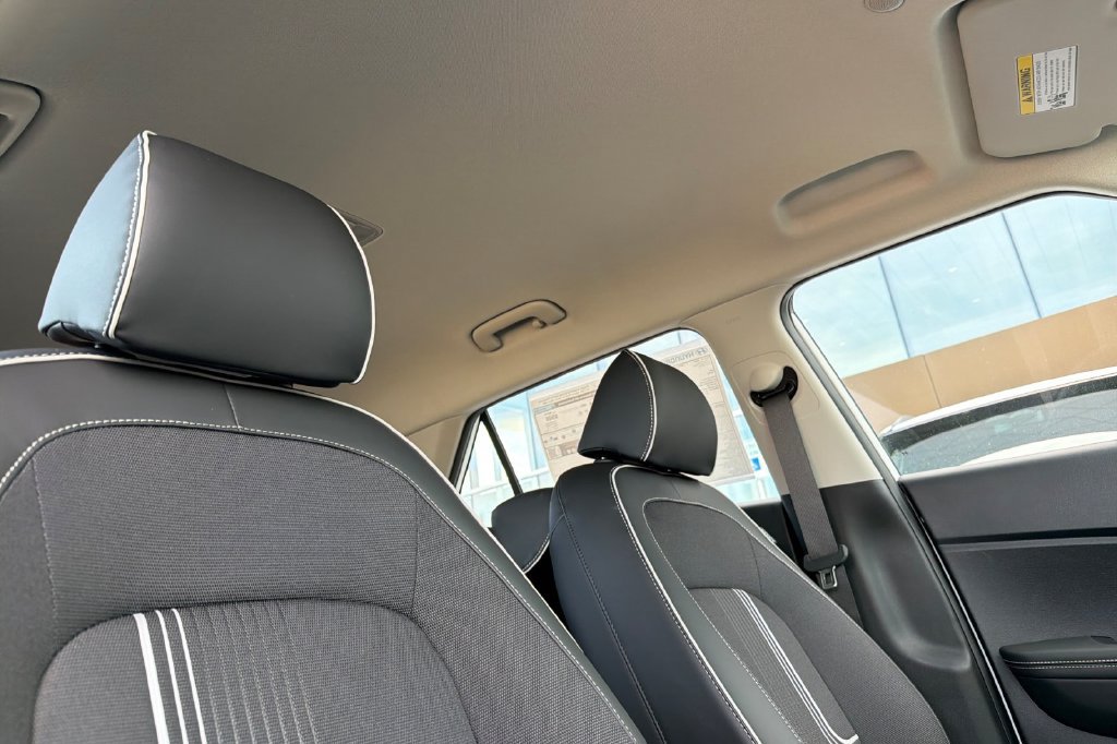 New 2026 Hyundai Venue SEL FWD image 14