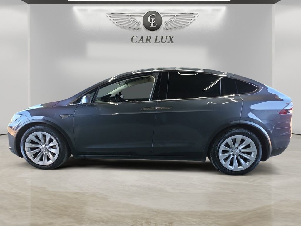 Used 2016 Tesla Model X 90D image 2