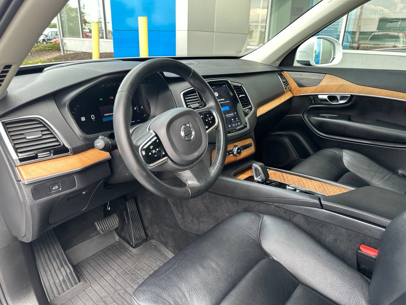 Used 2023 Volvo XC90 B5 Plus w/ Protection Package Premier AWD/4WD image 23