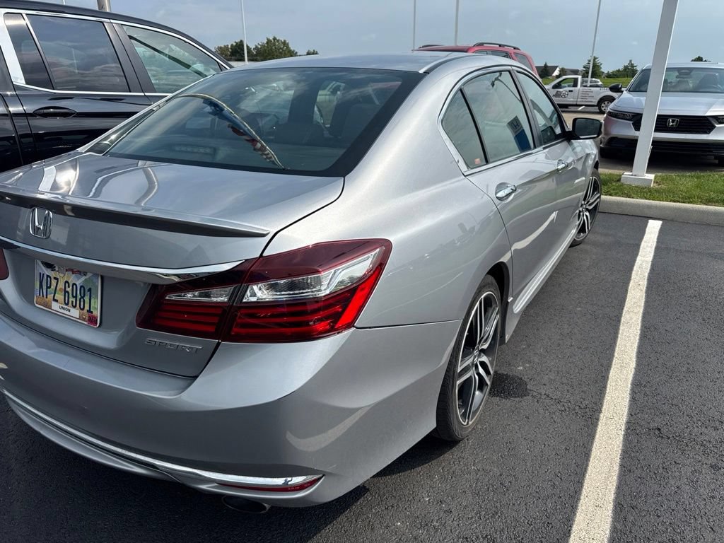 Used 2016 Honda Accord Sport image 3