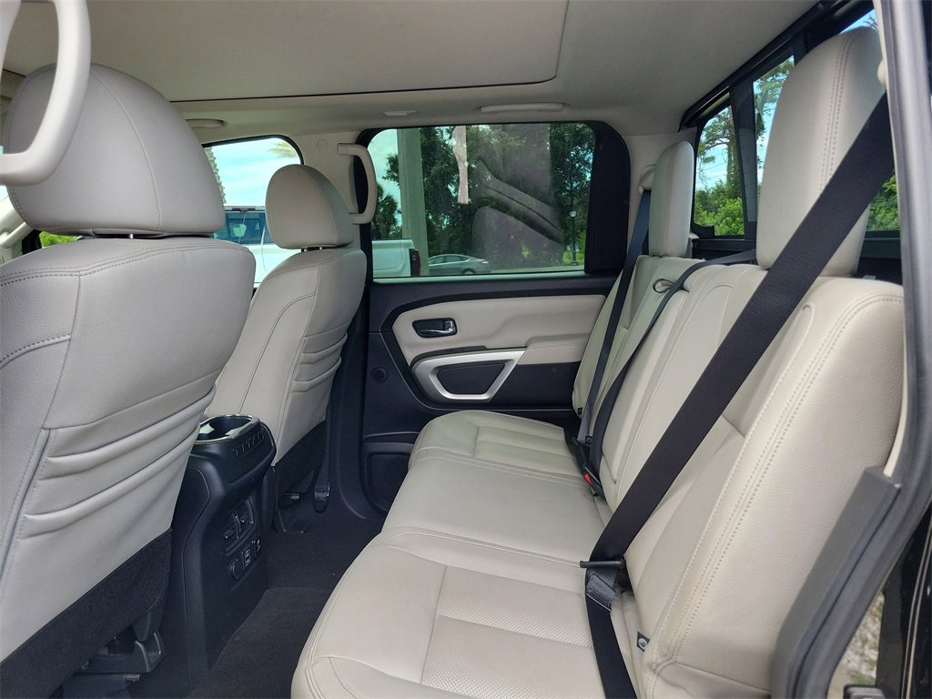 Used 2020 Nissan Titan SL w/ Moonroof Package image 15