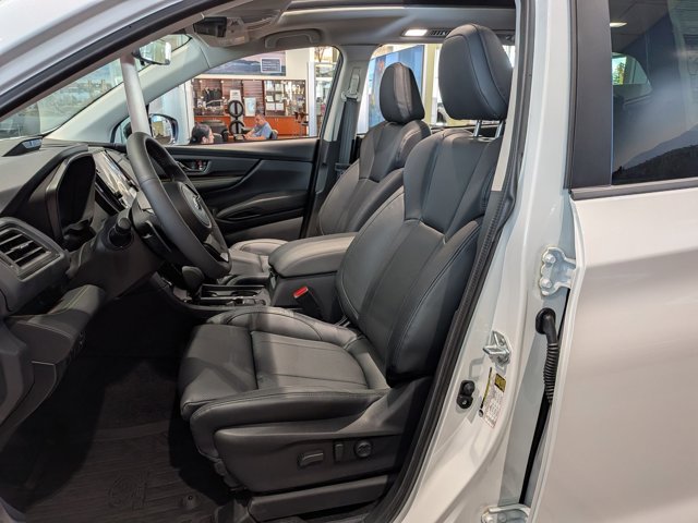 Certified 2025 Subaru Ascent Bronze Edition AWD/4WD image 4