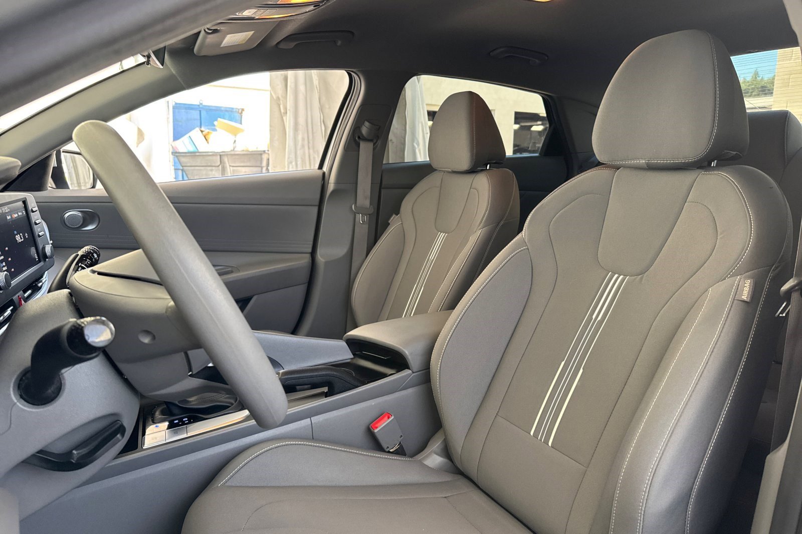 Used 2023 Hyundai Elantra SEL image 5