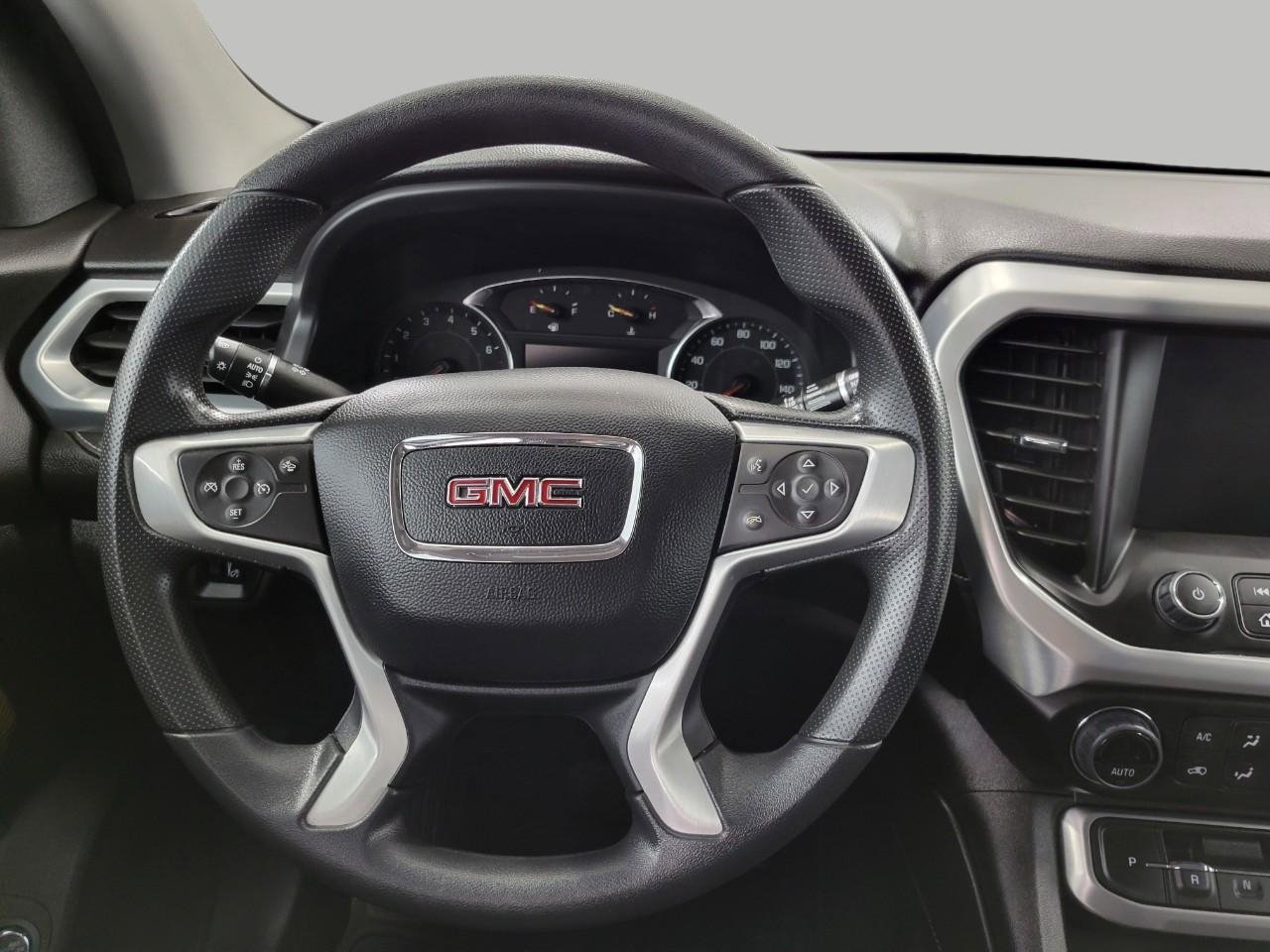 Certified 2023 GMC Acadia SLE w/ Driver Convenience Package image 6