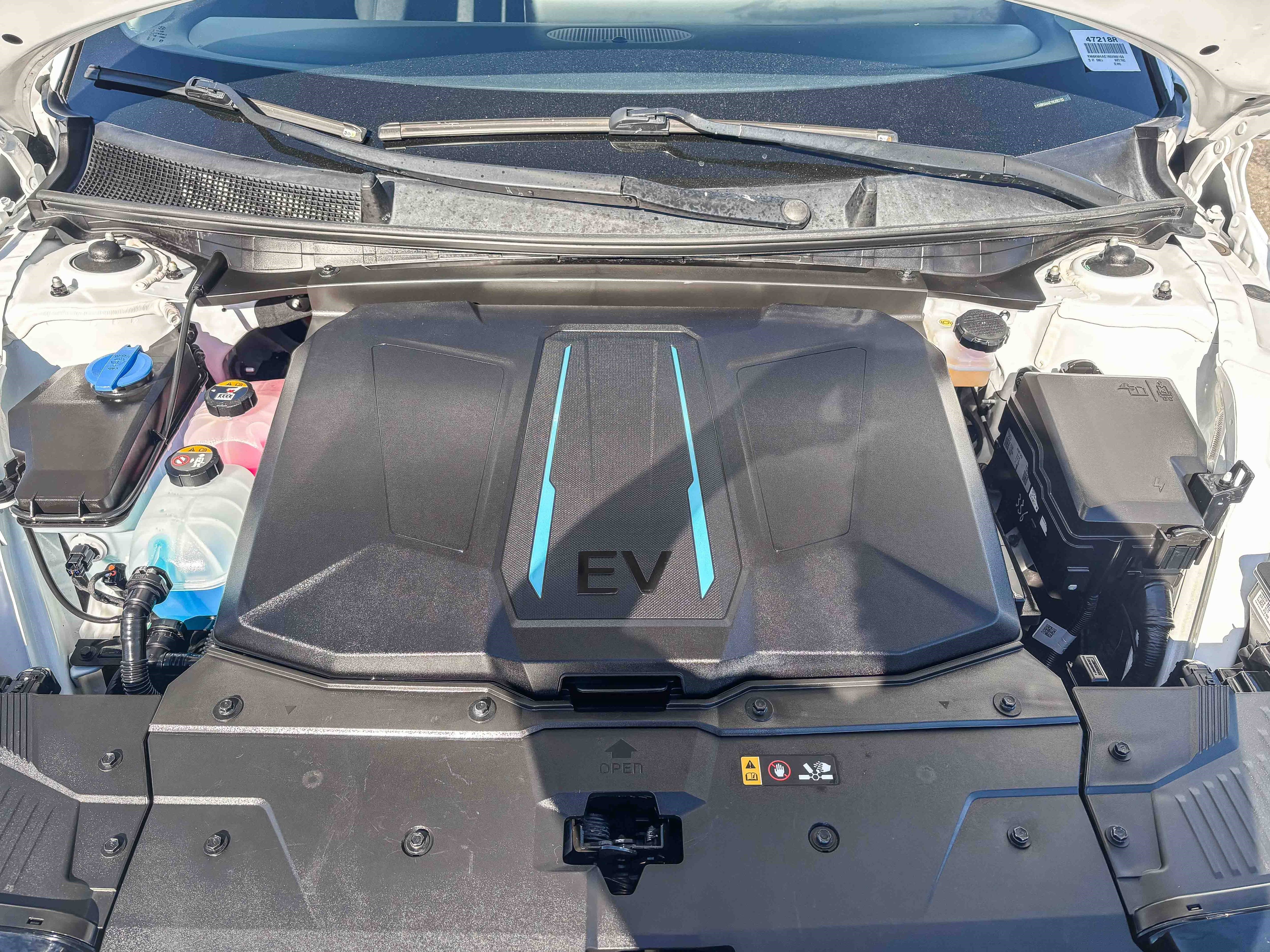 Used 2022 Hyundai Ioniq 5 SE w/ Cargo Package image 14