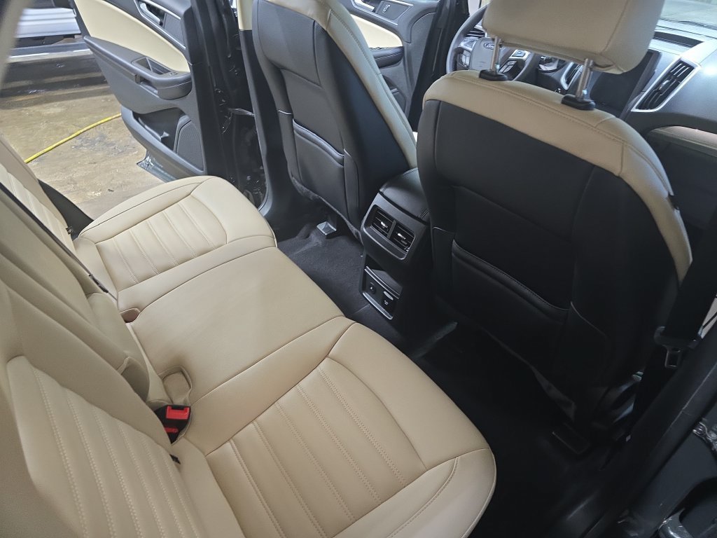 Used 2023 Ford Edge SEL w/ Convenience Package AWD/4WD image 12
