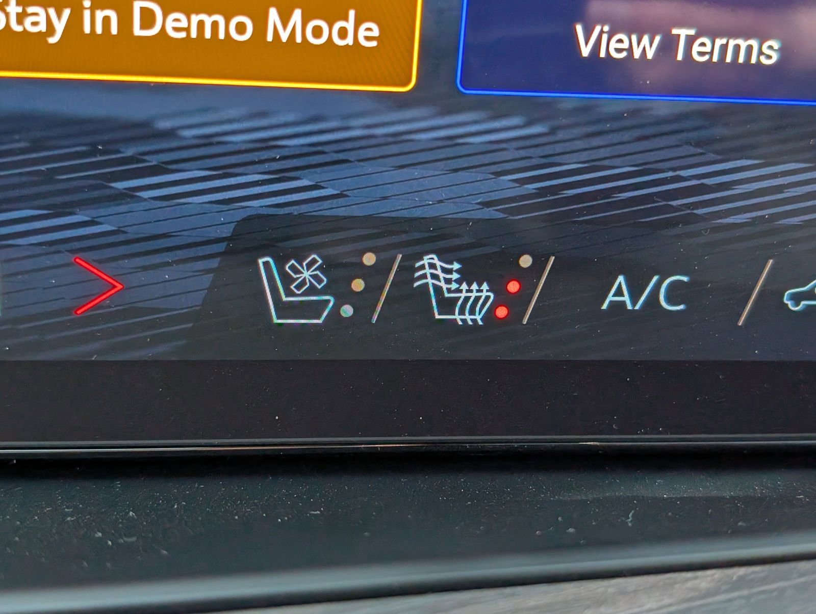 New 2026 Chevrolet Suburban Premier w/ Sun And Tow Package image 28