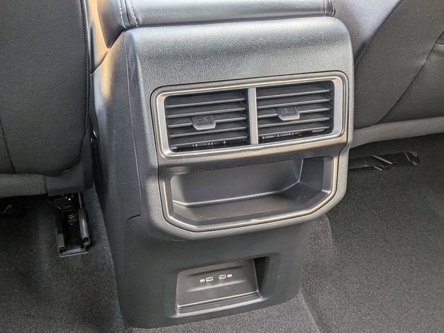 New 2026 Volkswagen Atlas Cross Sport SE image 27