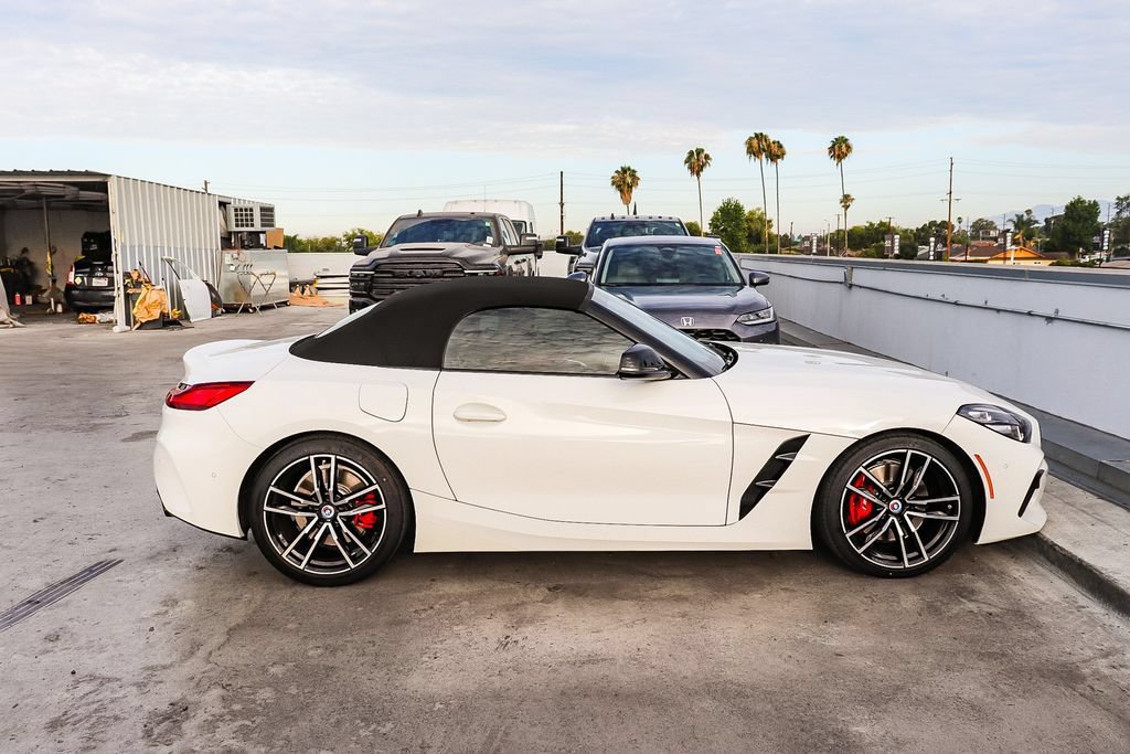 Used 2022 BMW Z4 M40i w/ Premium Package RWD image 13