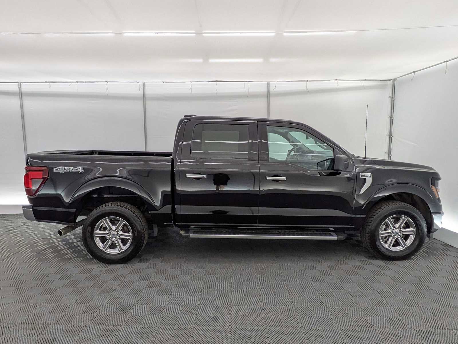 Used 2024 Ford F150 XLT AWD/4WD image 7