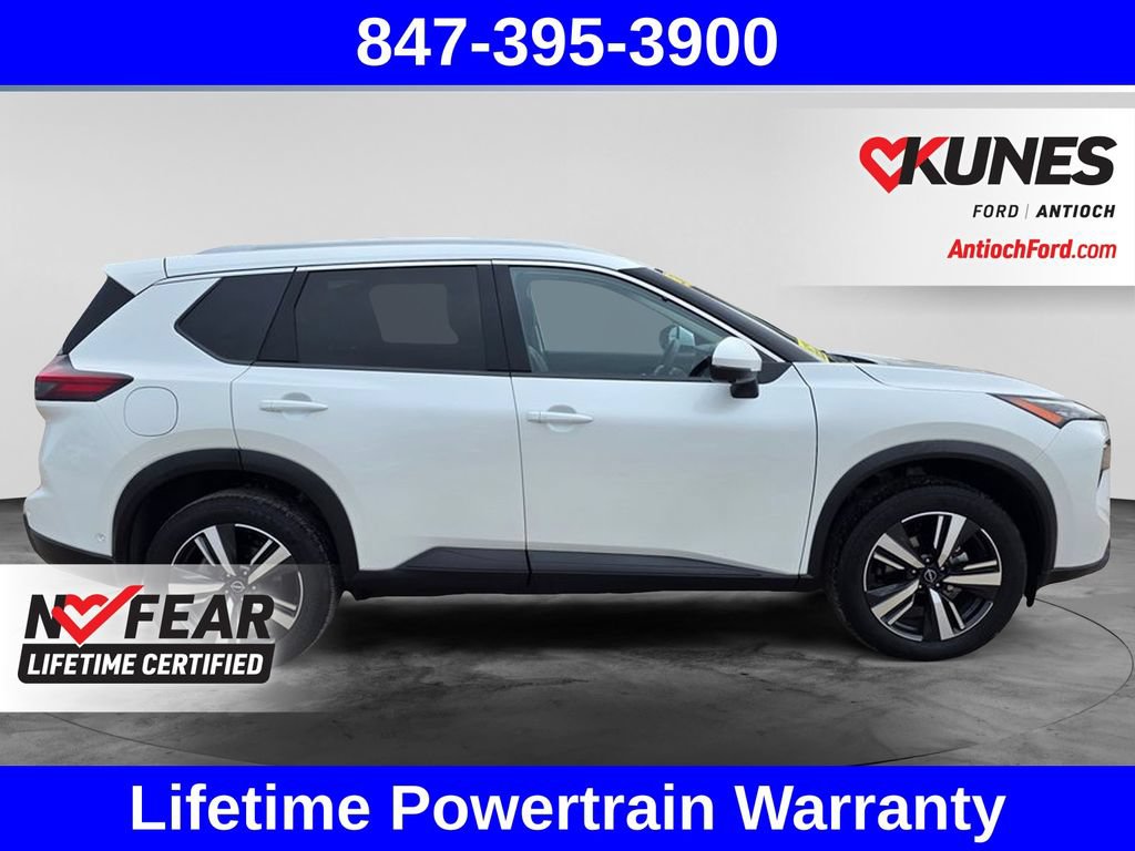 Used 2025 Nissan Rogue SL w/ SL Premium Package FWD image 11