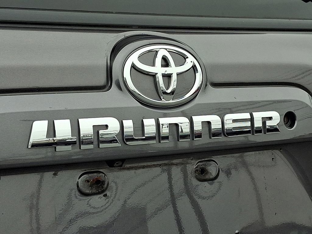 Used 2015 Toyota 4Runner SR5 Premium image 39