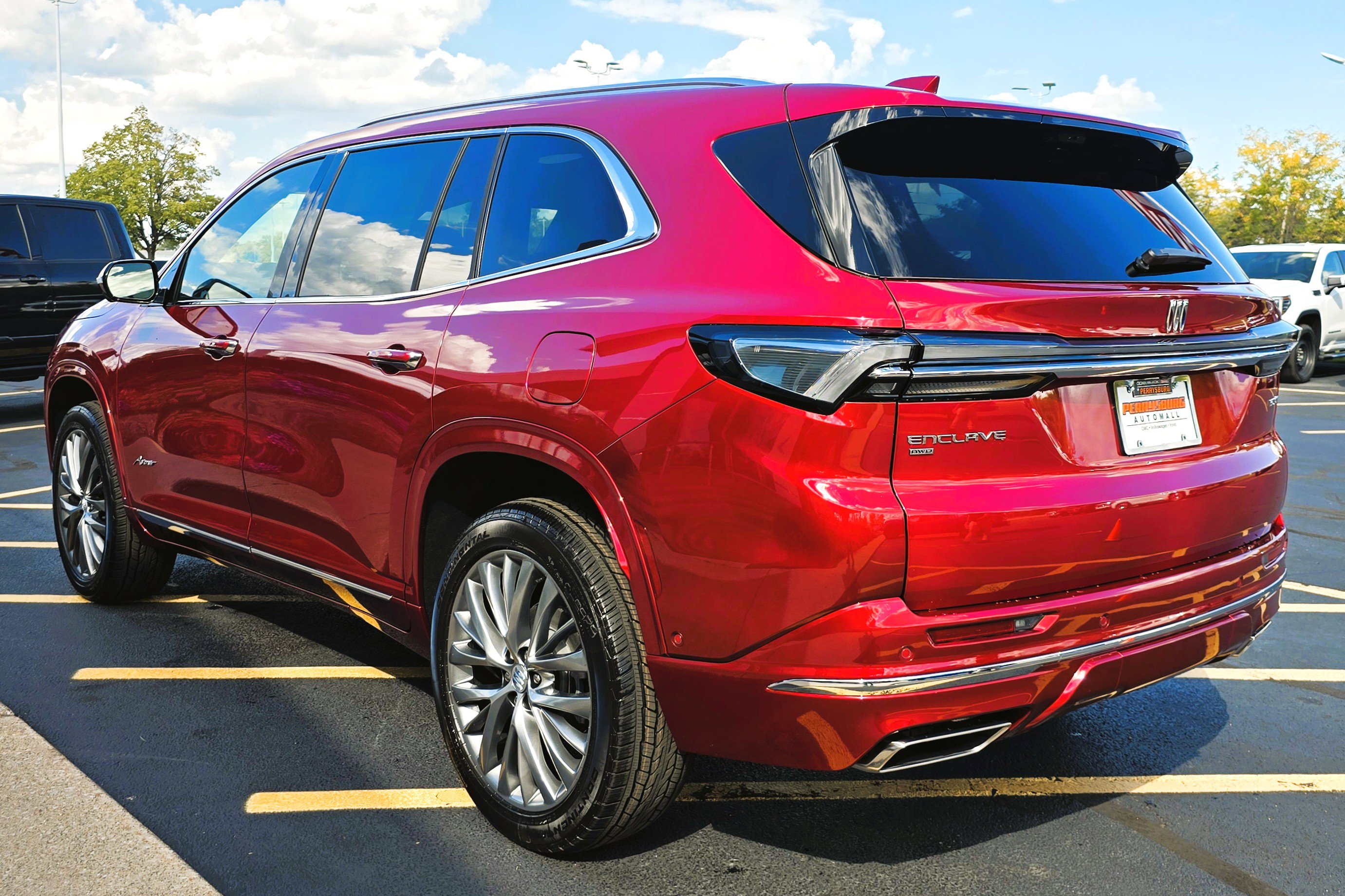 New 2026 Buick Enclave Avenir image 5