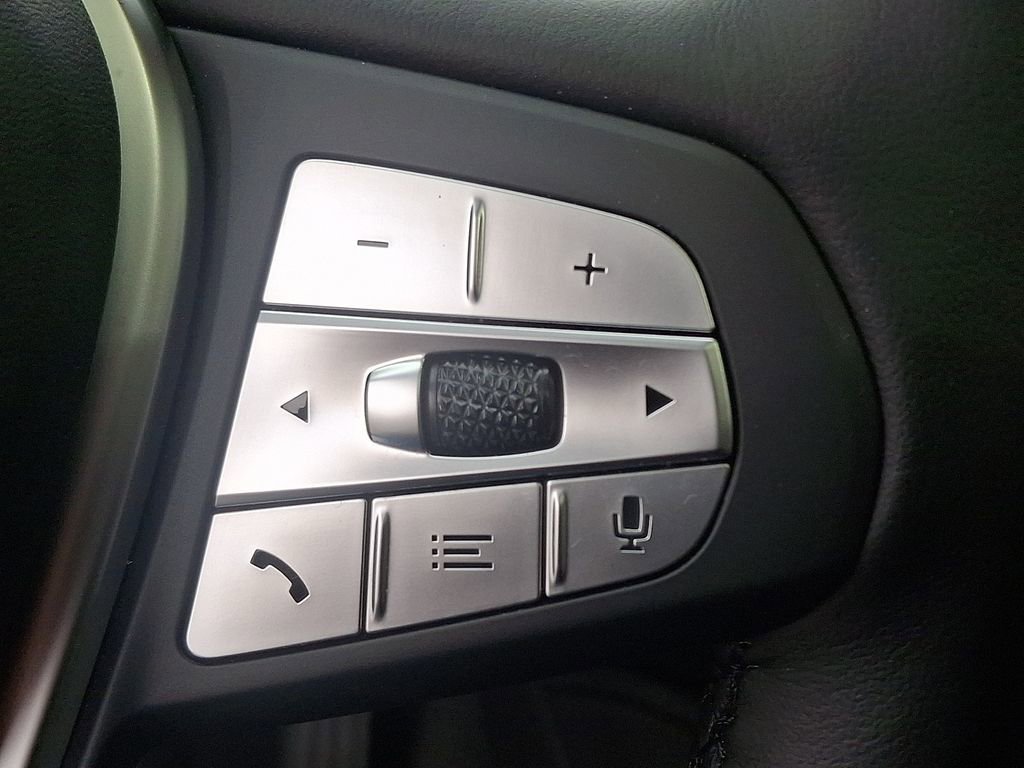 Certified 2023 BMW X4 xDrive30i w/ Premium Package image 24