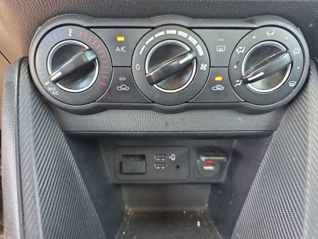Used 2020 Toyota Yaris LE FWD image 24