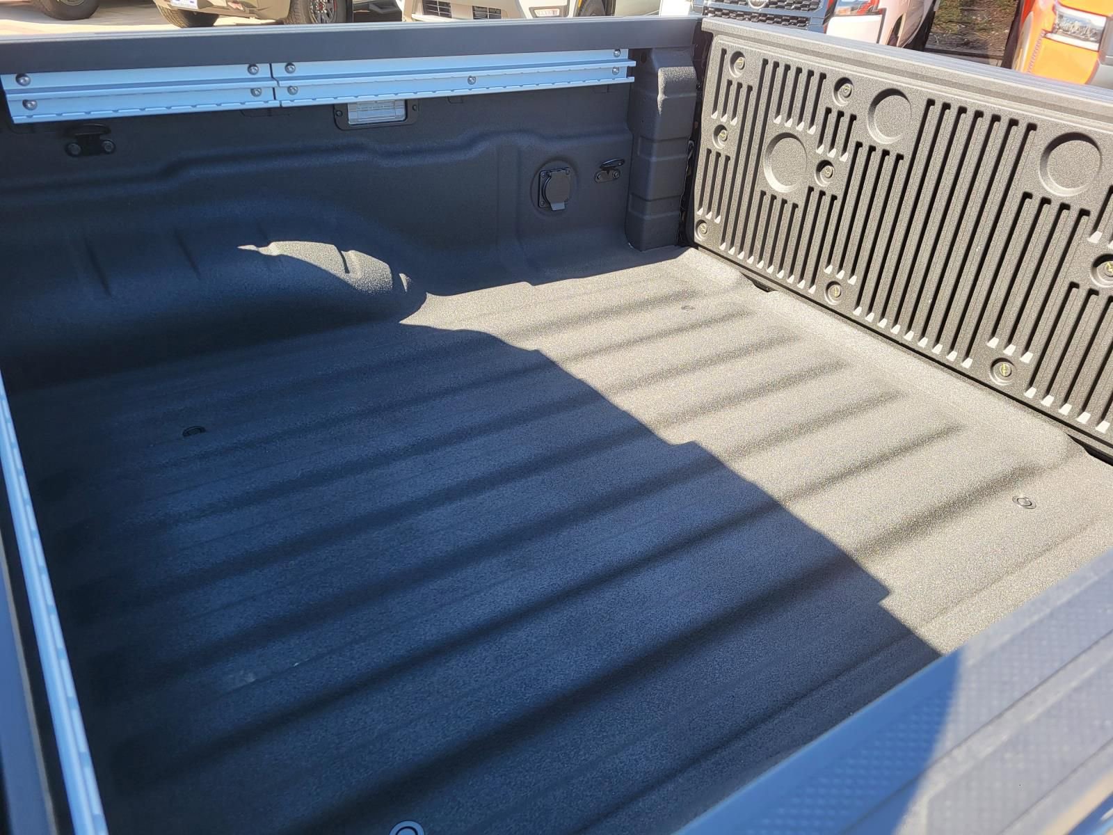 New 2026 Nissan Frontier SV image 12