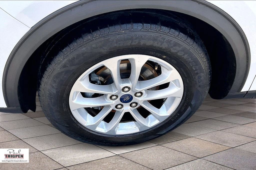 Certified 2022 Ford Escape SE image 9