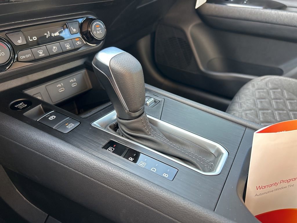 New 2026 Nissan Kicks SV w/ Charging Package FWD image 34