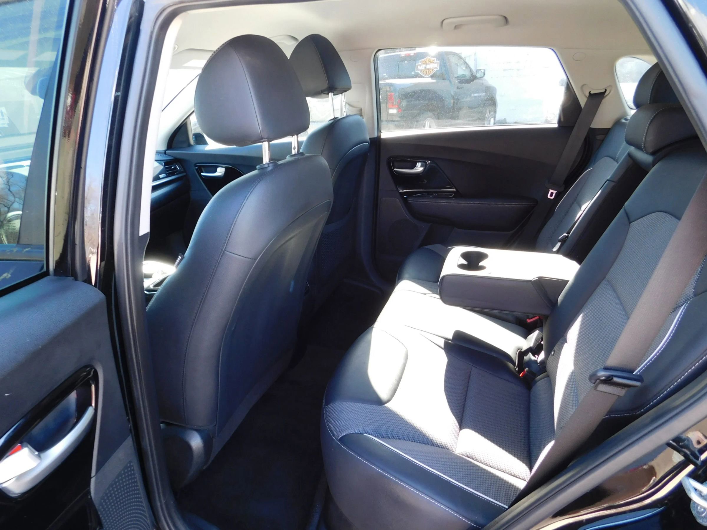 Used 2022 Kia Niro EX w/ Cold Weather Package image 10