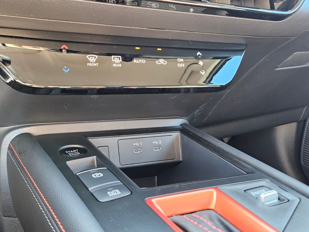 New 2026 Nissan Kicks SR FWD image 22