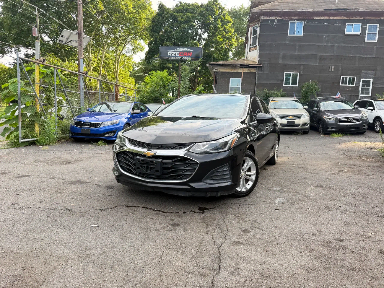 Used 2019 Chevrolet Cruze LT FWD image 4
