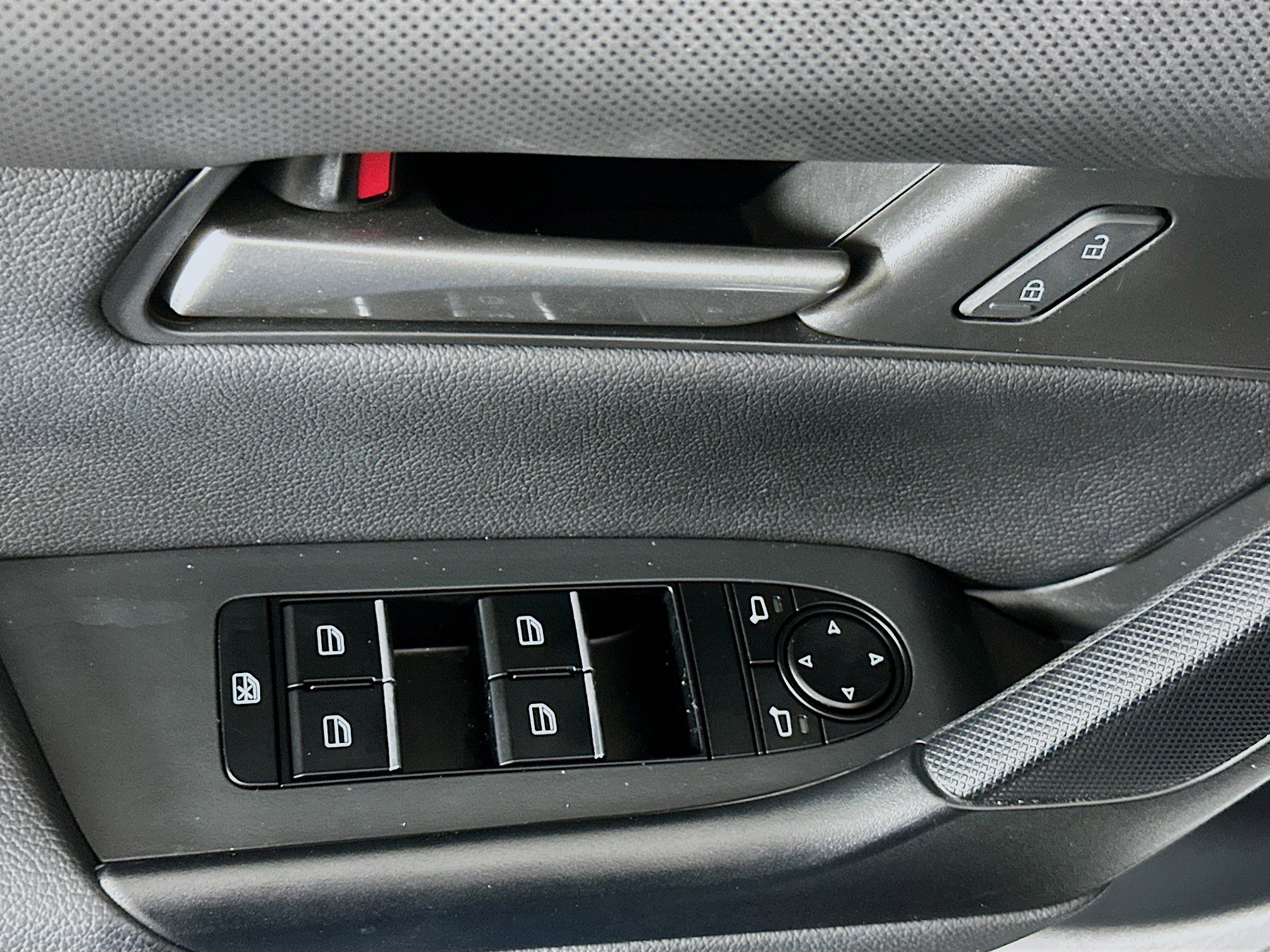 Used 2024 MAZDA CX-50 AWD 2.5 S w/ Weather Package image 15