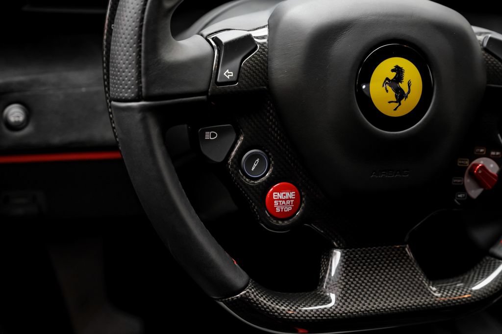 Used 2020 Ferrari 488 Pista Coupe RWD image 16