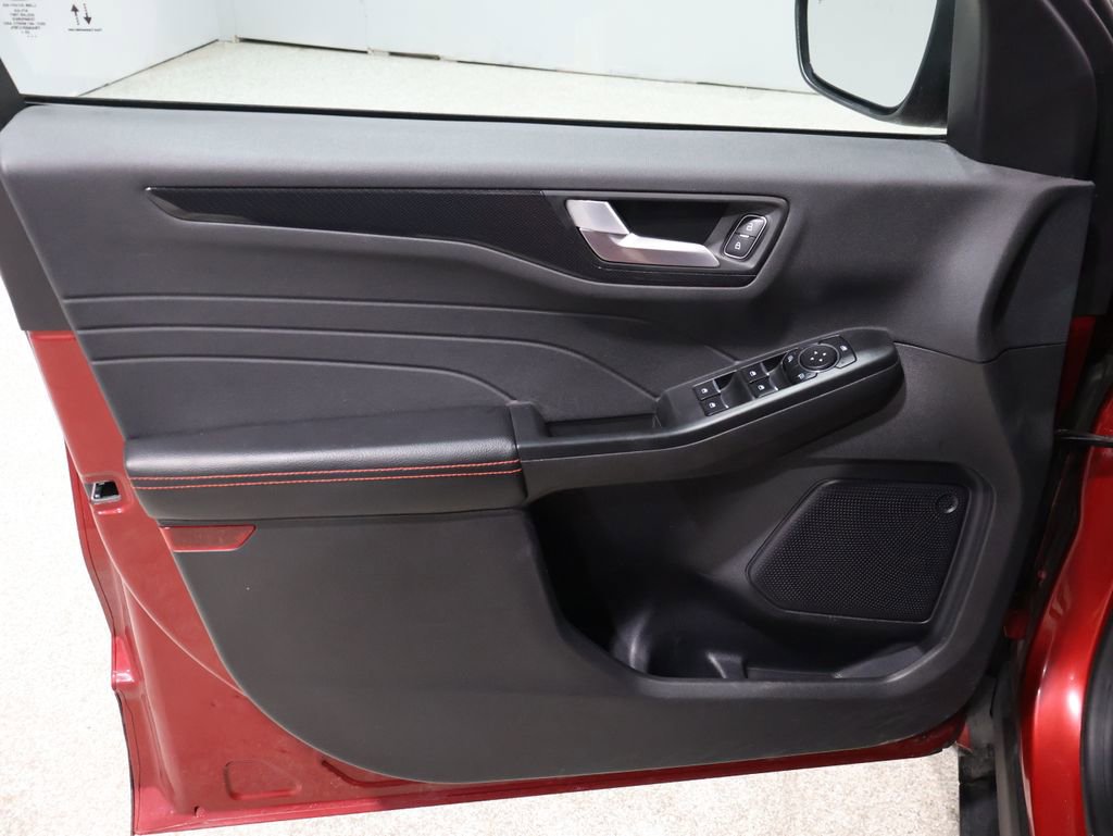 Used 2024 Ford Escape ST-Line image 12